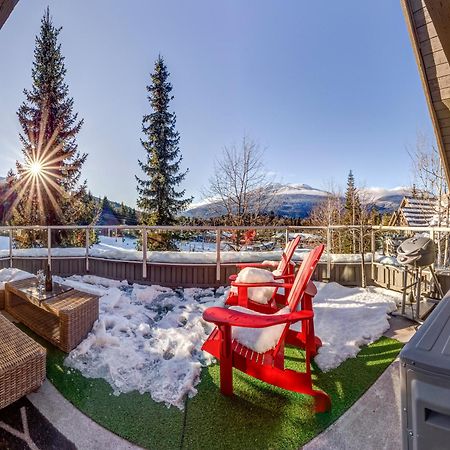 The Lookout Penthouse // A Luxe Suite In Whistler Buitenkant foto