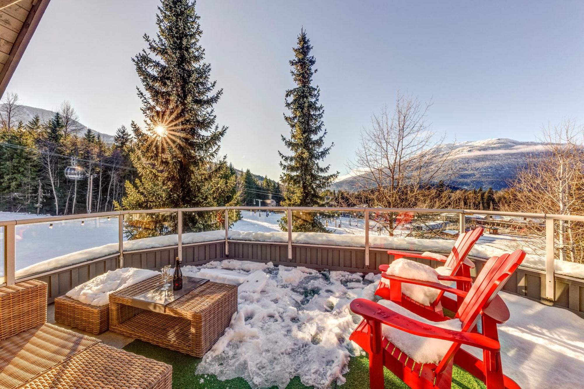 The Lookout Penthouse // A Luxe Suite In Whistler Buitenkant foto