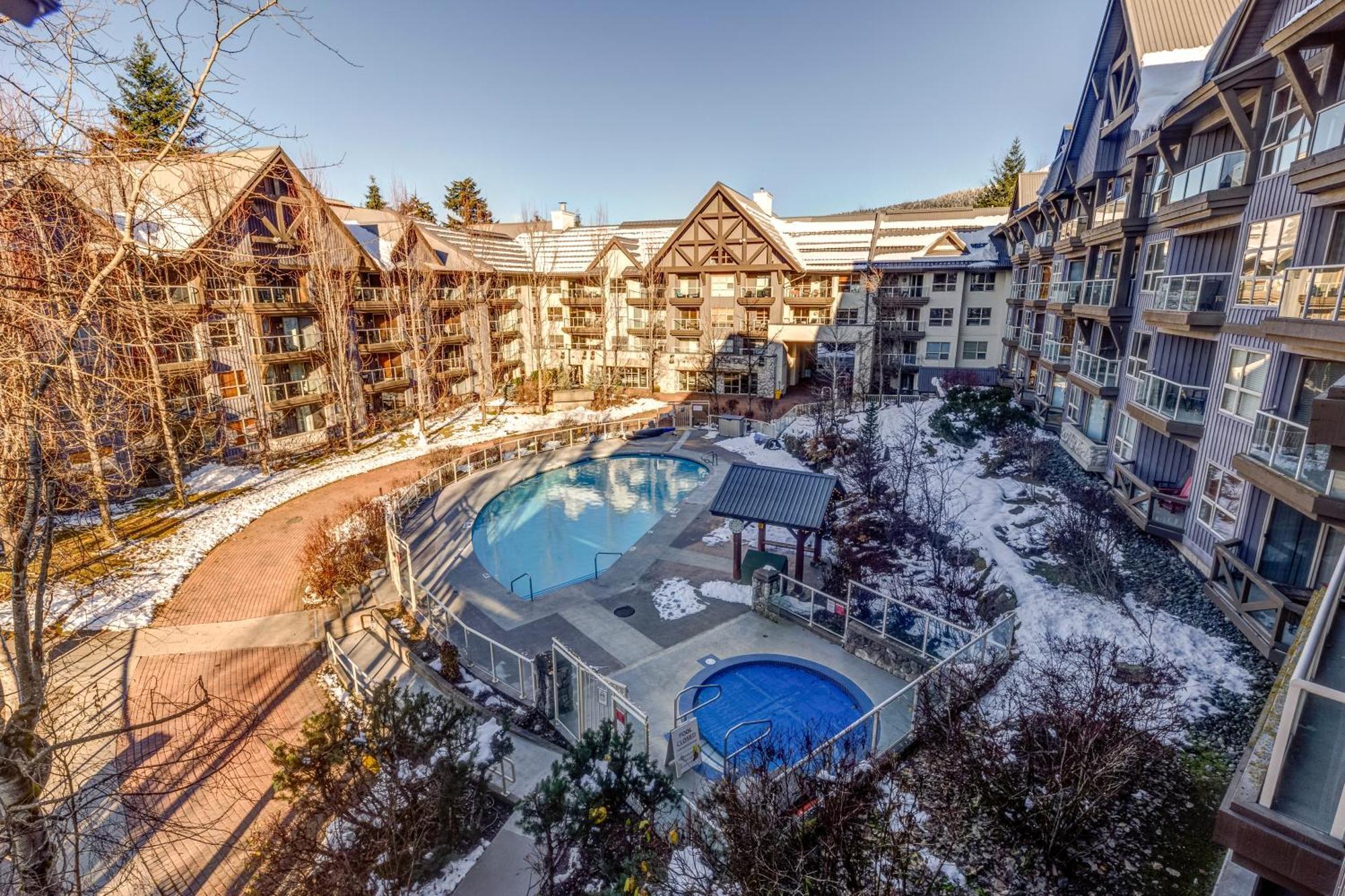 The Lookout Penthouse // A Luxe Suite In Whistler Buitenkant foto